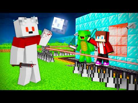 EVIL CARRIE vs Security House in Minecraft - Maizen JJ and Mikey