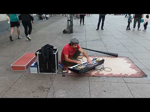 TribalNeed Live Performancs auf dem Alexanderplatz am 04.September 2021 ( Techno Live )