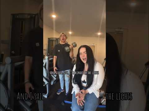 I’m blinded by the lights 💙 ​⁠@delaneyreneewilson