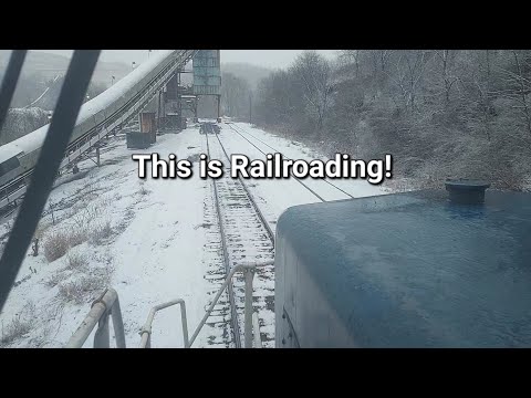 Take a Ride on #22 Locomotive as we Run Around a Cut of Cars