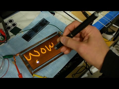 Drawing on a plasma display with a laser pointer