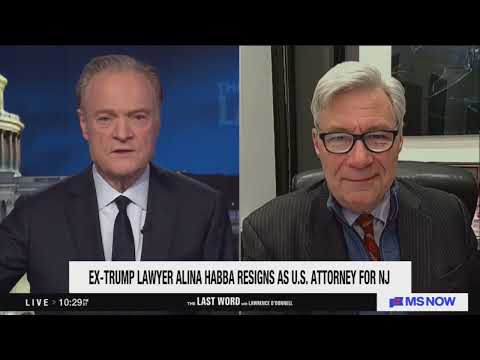 "This DOJ Looks Like the Gangster Gong Show:" Sen. Whitehouse and Lawrence Recap Latest MAGA Madness
