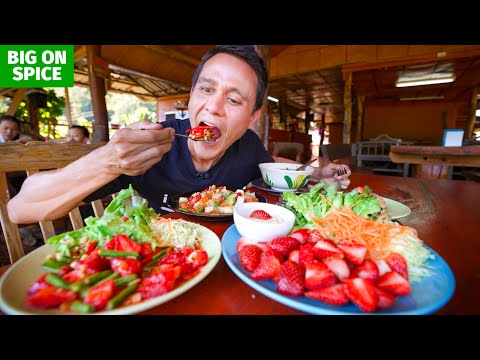 Spicy STRAWBERRY Tom Yum!! STRAWBERRIES Like You’ve Never Had! | Full Thai Food Meal