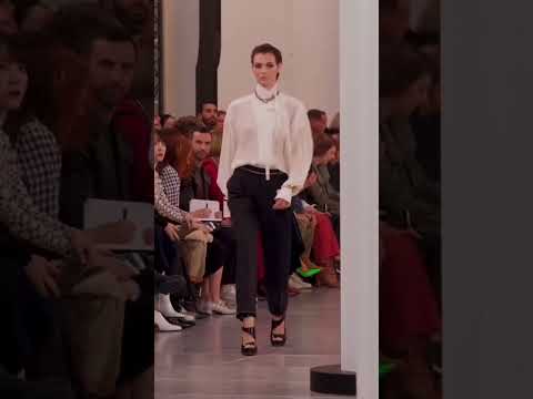Vittoria Ceretti opening Chloé SS20  #runway #models #nlsmodels