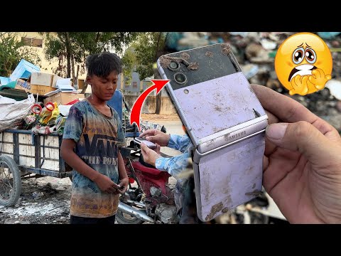 How i Restore Galaxy Z Flip3 5G Buy from the poor boy - Destroyed Phone Restoration