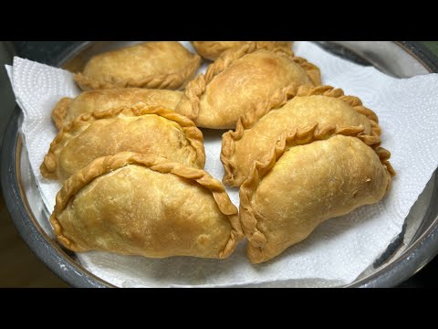 超酥超香咖喱角食谱 | 马来西亚人最爱的咸香小吃 | Crispy  Curry Puff Recipe | A Malaysian Favourite