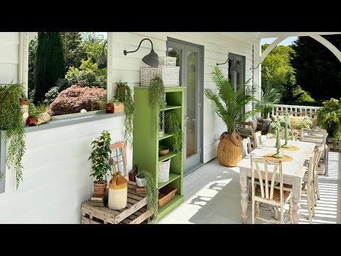 Stunning Porch Makeover: DIY Decor, Thrifted Finds & Stylish Ideas!