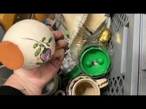 We're going to a flea market in Germany again! Lots of china and vintage stuff! Second-hand shops...