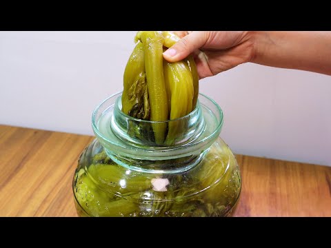 【馮小廚】買35斤芥菜醃2缸酸菜，做一盤酸菜魚解解饞，公婆直誇比外面賣的還好吃！