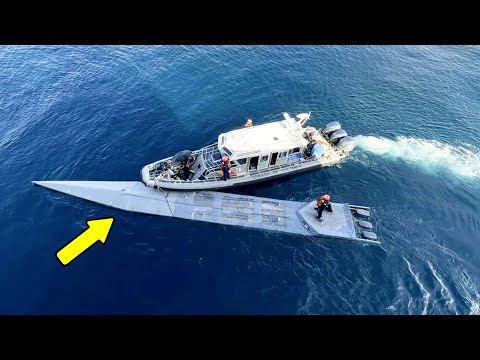 Coast Guard Stops Strange Blue Boat. What They Found Inside Shocked the Whole World!