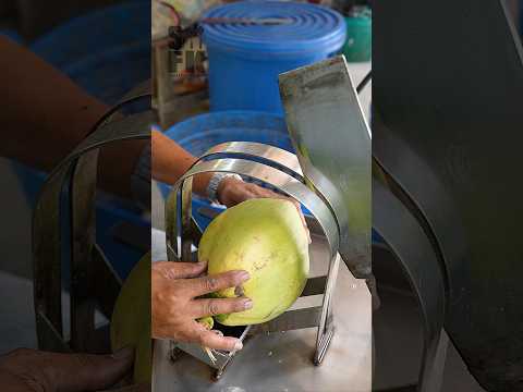 Fresh Coconut Water Making Process - Fruit Cutting Skills #streetfoodking #sfk