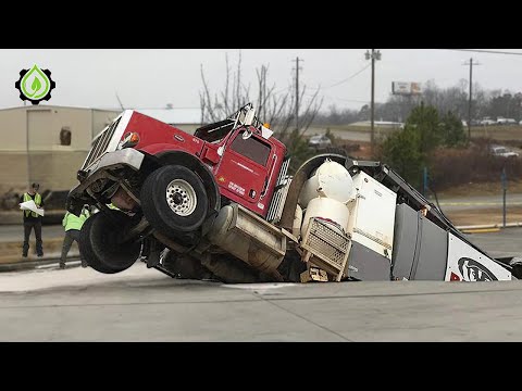 Dangerous Idiots Truck & Heavy Equipment Fails Compilation | Extreme Truck Idiots at Work #115