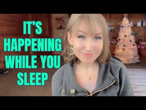 The Link Between Dreams and Manifestation (Creating Your Reality While You Sleep)