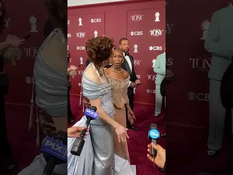 Cynthia Erivo poses for the Tony Awards red carpet #entertainthis