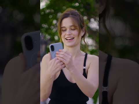 Sarah Catherine Hook Unlocks Her Phone for Us | Wonderland Magazine