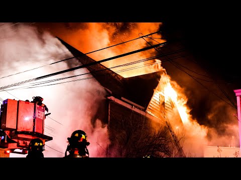 *Heavy Fire* [ Queens 3rd Alarm Box 9368 ] Inferno Rips Throughout Private Dwelling; Frozen Hydrants