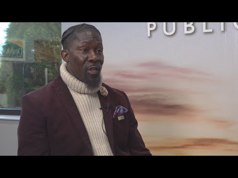 Here's what to know about Ian Roberts, the former DMPS superintendent detained by ICE