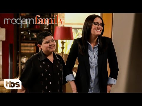 Gloria Is Jealous of Her Ex-Husband’s New Girlfriend (Clip) | Modern Family | TBS