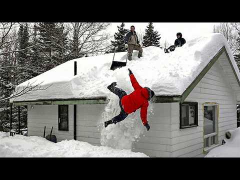 Idiot Snow Removal: Massive Roof Avalanche | Extreme Dangerous Plow Truck Fails #1