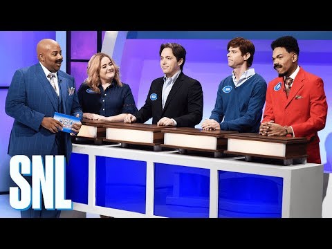 Family Feud: Harvey Family Thanksgiving - SNL