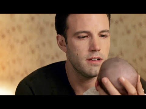 新婚妻子意外去世，男子陷入谷底独自照顾新生女儿，故事结局感动了无数人！【光影】