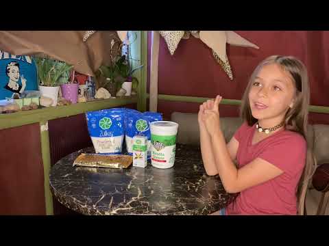 Making Cannoli With Official Xitlali !’