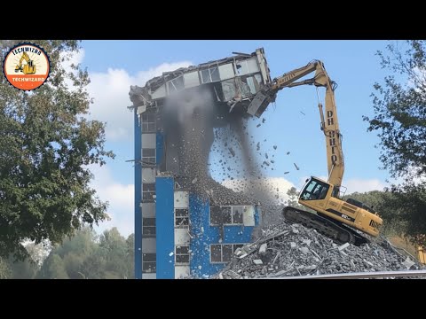 Dangerous Stunts When Working With Heavy Machinery | Skills To Control The World's Largest Excavator