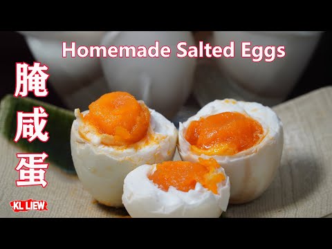 Homemade Salted Eggs 自制腌咸蛋，教你在家腌制出油起沙的咸鸭蛋