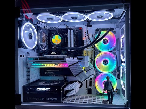 ASUS ROG MAXIMUS Z690 EXTREME With ASUS ROG Strix GeForce RTX 3090 White OC Edition Build