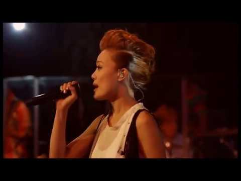 容祖兒Joey Yung  - 牆紙/花千樹/16號愛人/獨照/怯 (Joey Moov Live 2012)
