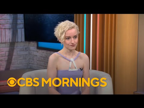 Julia Garner takes on a dark new role in "Weapons"