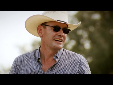 Sean Lock and Jon Richardson try to make cowboys laugh