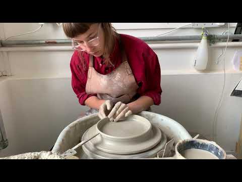 Throwing a straight rimmed plate on the pottery wheel | MAE CERAMICS