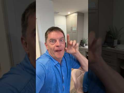 Alien UFO invasion, or the perfect diversion?