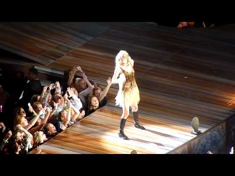 Taylor Swift-Sparks Fly-HD-Charlotte, NC