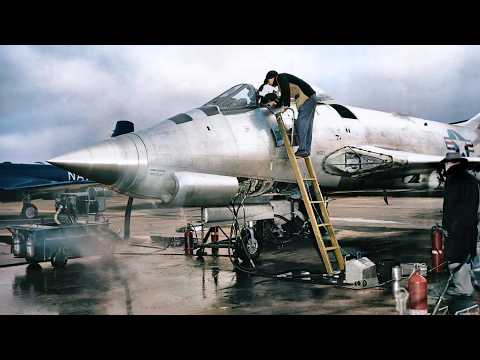 Взлёт и падение экспериментального монстра с тремя двигателями | XF-88 Voodoo