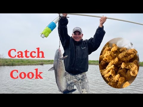 Huge Catfish On Jug Lines (Catch*Clean*Cook) Fried Catfish and Cooked My  Shrimp Rice for 100 People