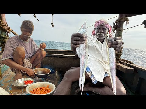 🤩Epic Trigger Prawn Hunting‼️Unbelievable cyclone Waves successfully Ended Our Fishing Trip💢
