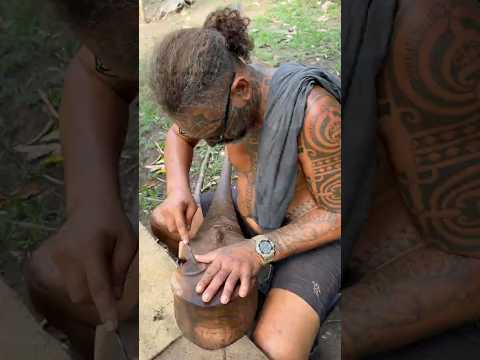 Three days before this war club leaves Nuku Hiva Island... Sound ON 🔊#marquesanart #warclub