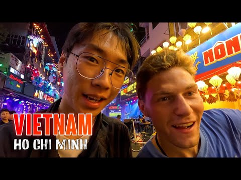 Vietnam Day 1: The Guy Who Doesn't Drink in the party street until 3 AM (Foreign Friends Vibe)