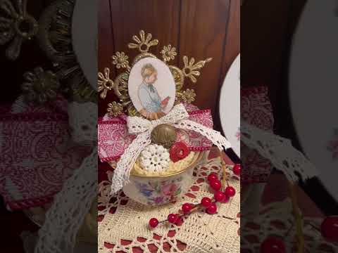 Revive it Sisters are having a Sale Tonight, jump over there at 6:15 for some Valentines Shopping