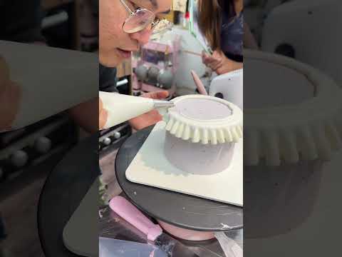 忌廉蛋糕裙邊裝飾simple cream cake decoration