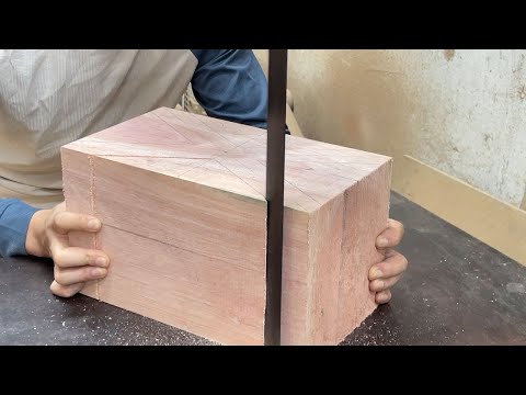 Amazing Wood Turning Art // Amazing Jigsaw Skills Of The Craftsman Create A Beautiful Product