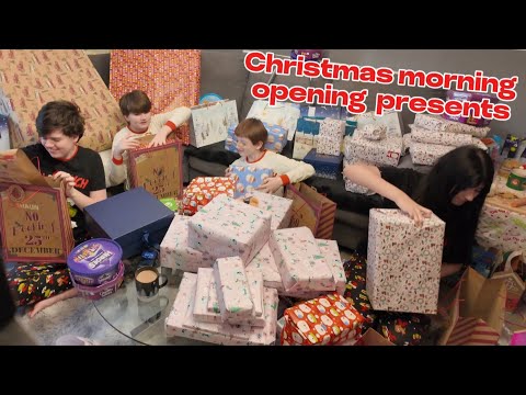 CHRISTMAS MORNING OPENING PRESENTS 2024