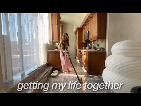 getting my life together living in NYC (grocery shopping, cleaning, skincare, cooking, central park)