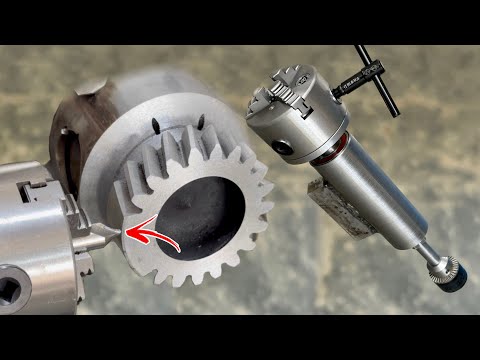 Easy solution to making gears on a lathe | Gears cutting tool for lathe | New gear teeth making