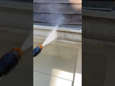 The EASIEST 3 Step Method for Cleaning your Gutters and Siding!  #guttercleaning #diyprojects