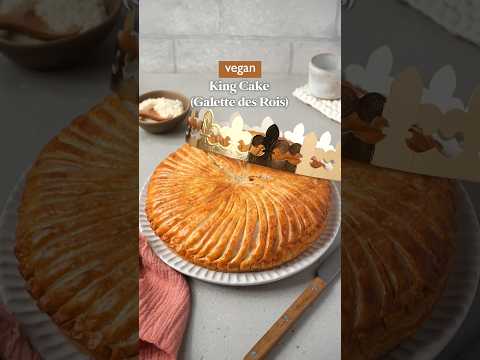 Vegan Galette des Rois (King Cake) #veganrecipes #galettedesrois #kingcake