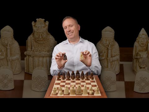 The Regency Isle of Lewis and Mahogany Chess Set mid sized [RCPB479]
