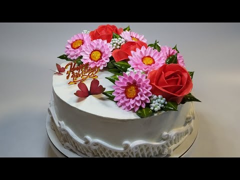 Торт для женщины с объёмными цветами